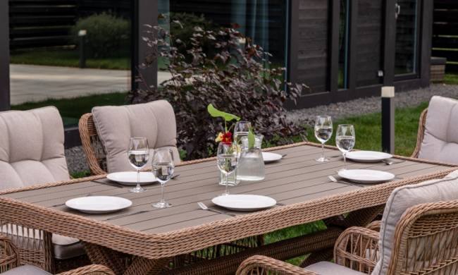 Обеденный комплект ISABELLA из искусственного ротанга