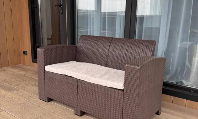 Двухместный диван LANA коричневый Двухместный диван LANA коричневый