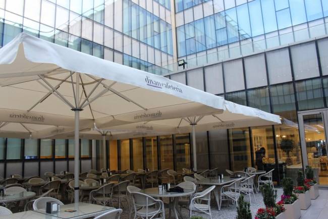 Зонт профессиональный 4х4 м Mega Telescopic серебристый, светлый беж 4000х4000 мм