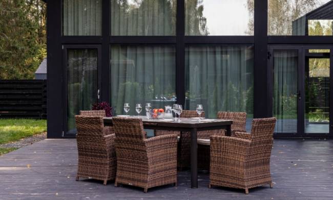 LUDWIG + FIONA обеденный комплект коричневого цвета