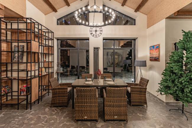 LUDWIG + FIONA обеденный комплект коричневого цвета