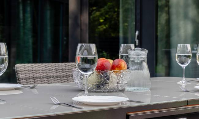 LUDWIG + FIONA обеденный комплект серого цвета